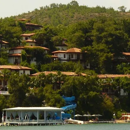 Üdülőközpont Club & Letoonia
